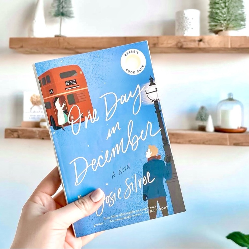 One Day in December by Josie Silver